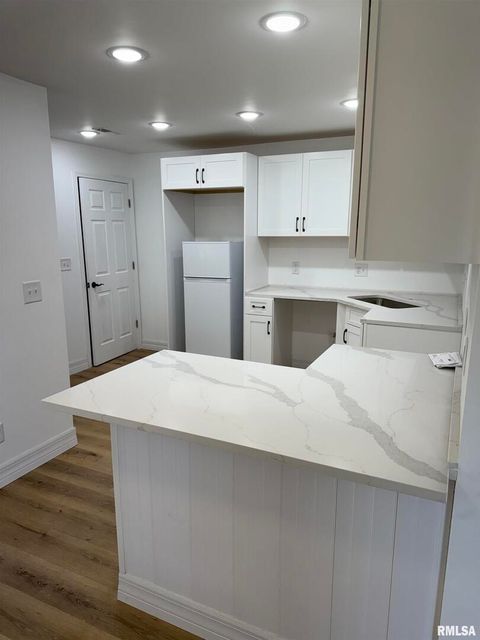 Tiny photo for 924 N ALMOND Street, Carbondale, IL 62901 (MLS # EB459500)