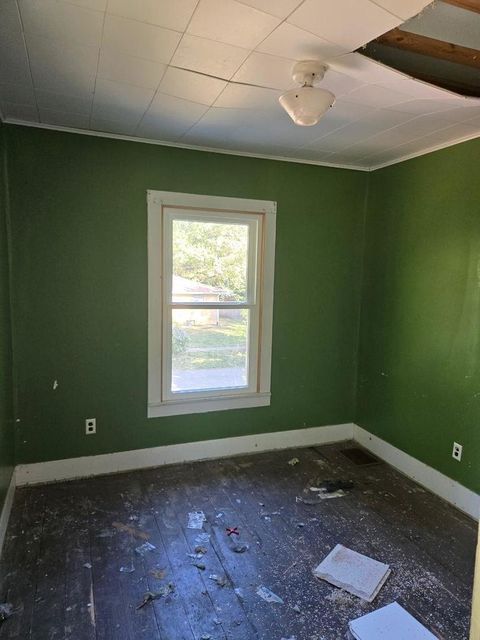 Tiny photo for 619 N Madison Street, Clinton, IL 61727 (MLS # 12482242)