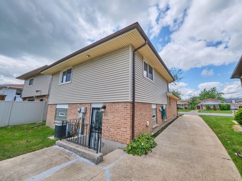 Tiny photo for 18207 Ravisloe Terrace, Country Club Hills, IL 60478 (MLS # 12437516)