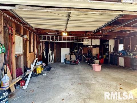 Tiny photo for 2918 PERSHING Boulevard, Clinton, IA 52732 (MLS # QC4269739)