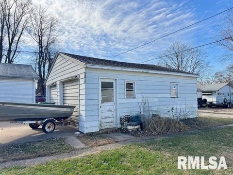 Tiny photo for 2918 PERSHING Boulevard, Clinton, IA 52732 (MLS # QC4269739)