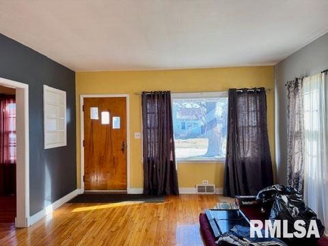 Tiny photo for 2918 PERSHING Boulevard, Clinton, IA 52732 (MLS # QC4269739)