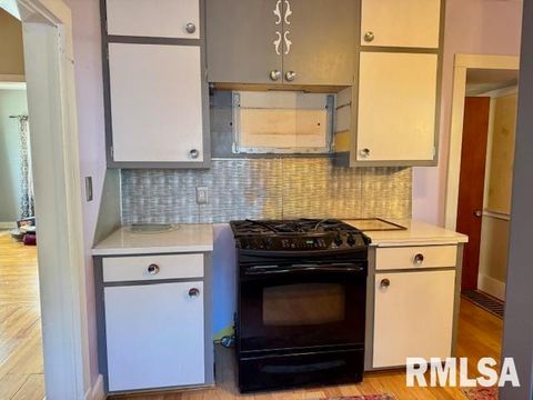 Tiny photo for 2918 PERSHING Boulevard, Clinton, IA 52732 (MLS # QC4269739)