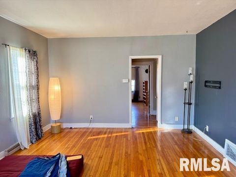 Tiny photo for 2918 PERSHING Boulevard, Clinton, IA 52732 (MLS # QC4269739)