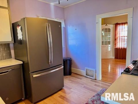 Tiny photo for 2918 PERSHING Boulevard, Clinton, IA 52732 (MLS # QC4269739)