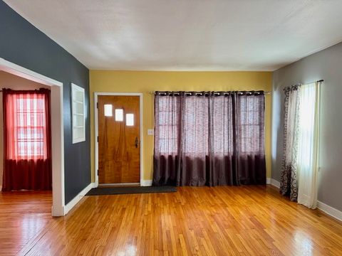 Tiny photo for 2918 PERSHING Boulevard, Clinton, IA 52732 (MLS # QC4269739)