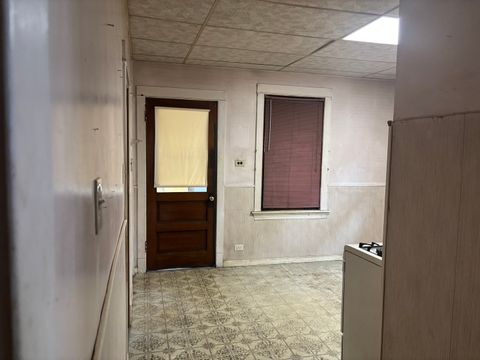 Tiny photo for 1028 Thomas Avenue, Forest Park, IL 60130 (MLS # 12656608)
