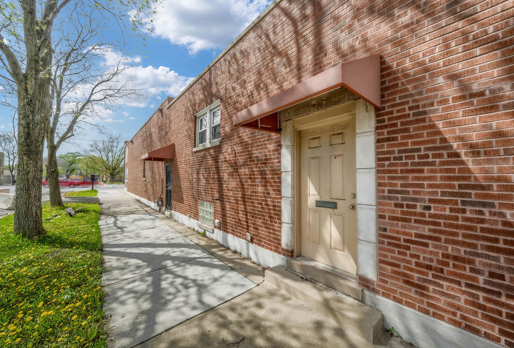 6457 S Pulaski Road Back