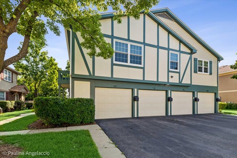 Tiny photo for 111 Lindenwood Court #0, Vernon Hills, IL 60061 (MLS # 12671296)