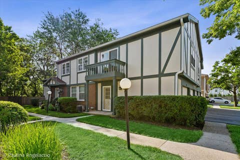 Tiny photo for 111 Lindenwood Court #0, Vernon Hills, IL 60061 (MLS # 12671296)