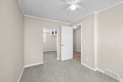 Tiny photo for 402 E Pleasant Street, Davenport, IA 52803 (MLS # 12614046)