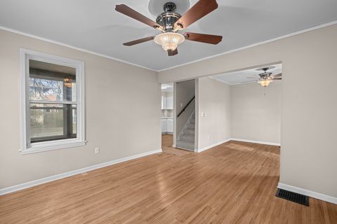 Tiny photo for 402 E Pleasant Street, Davenport, IA 52803 (MLS # 12614046)