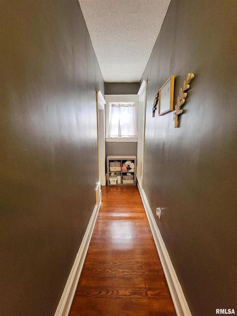 Tiny photo for 216 E 3RD Street, Flora, IL 62839 (MLS # EB460093)