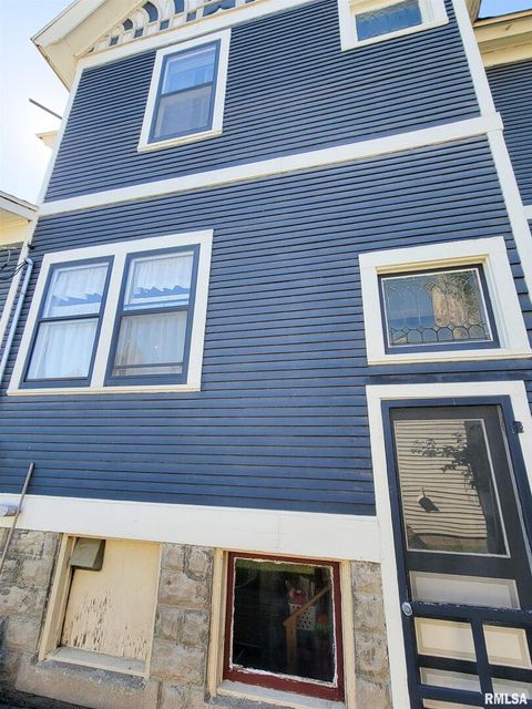 Tiny photo for 216 E 3RD Street, Flora, IL 62839 (MLS # EB460093)