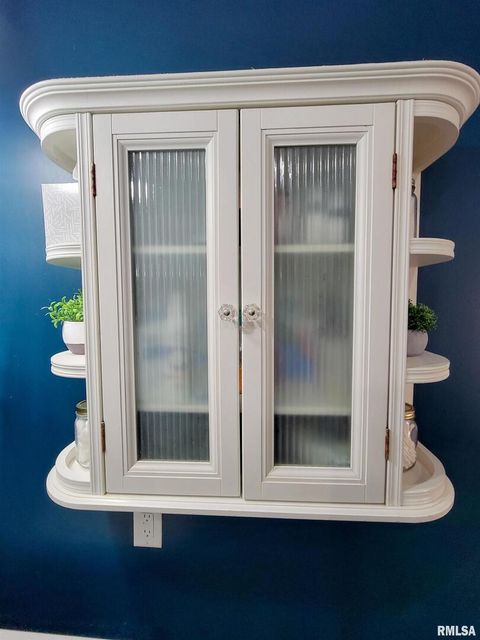 Tiny photo for 216 E 3RD Street, Flora, IL 62839 (MLS # EB460093)