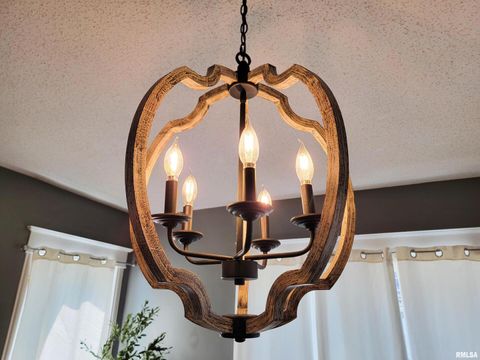 Tiny photo for 216 E 3RD Street, Flora, IL 62839 (MLS # EB460093)