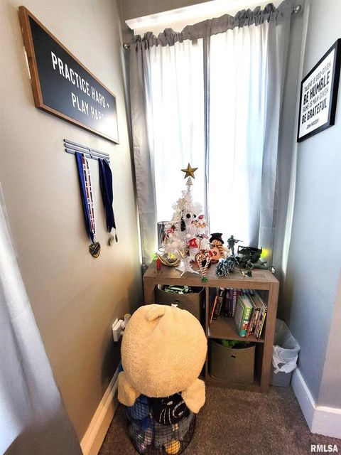 Tiny photo for 216 E 3RD Street, Flora, IL 62839 (MLS # EB460093)