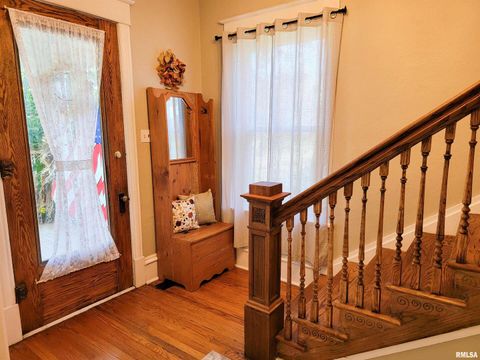 Tiny photo for 216 E 3RD Street, Flora, IL 62839 (MLS # EB460093)