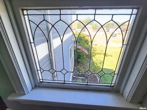 Tiny photo for 216 E 3RD Street, Flora, IL 62839 (MLS # EB460093)