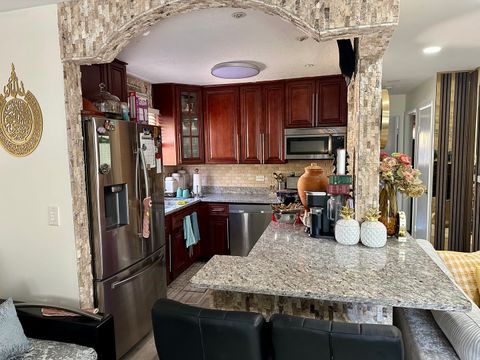 Tiny photo for 7008 Oconnell Drive #201, Chicago Ridge, IL 60415 (MLS # 12504401)
