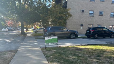 Tiny photo for 7008 Oconnell Drive #201, Chicago Ridge, IL 60415 (MLS # 12504401)