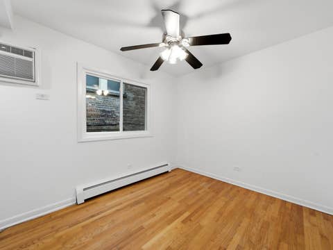 Tiny photo for 714 N Austin Boulevard #202, Oak Park, IL 60302 (MLS # 12702355)