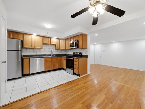 Tiny photo for 714 N Austin Boulevard #202, Oak Park, IL 60302 (MLS # 12702355)