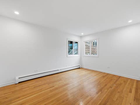 Tiny photo for 714 N Austin Boulevard #202, Oak Park, IL 60302 (MLS # 12702355)