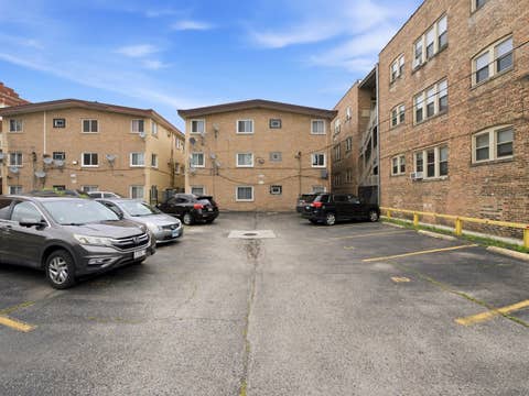 Tiny photo for 714 N Austin Boulevard #202, Oak Park, IL 60302 (MLS # 12702355)