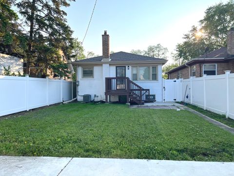 Tiny photo for 1023 Rice Avenue, Bellwood, IL 60104 (MLS # 12387746)
