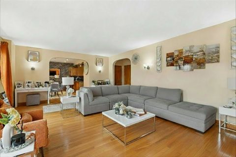 Tiny photo for Evanston, IL 60202 (MLS # 12567433)