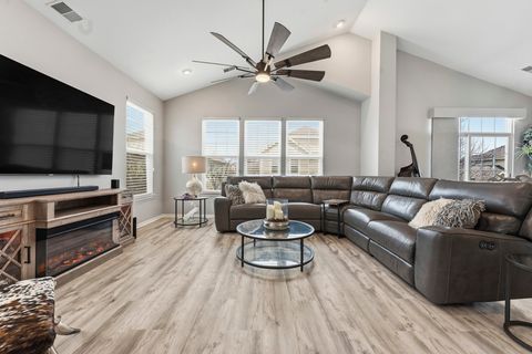 Tiny photo for 1890 Havenshire Road #1890, Aurora, IL 60502 (MLS # 12615630)