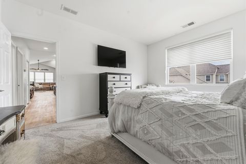 Tiny photo for 1890 Havenshire Road #1890, Aurora, IL 60502 (MLS # 12615630)