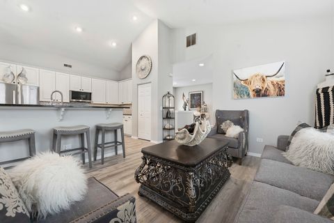 Tiny photo for 1890 Havenshire Road #1890, Aurora, IL 60502 (MLS # 12615630)