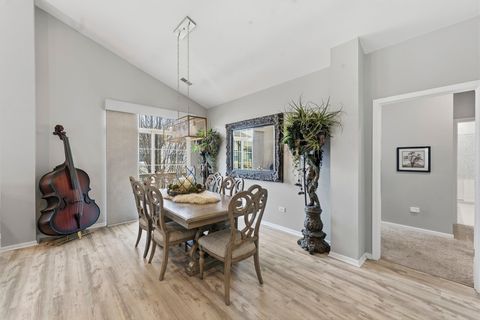 Tiny photo for 1890 Havenshire Road #1890, Aurora, IL 60502 (MLS # 12615630)