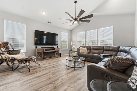 Tiny photo for 1890 Havenshire Road #1890, Aurora, IL 60502 (MLS # 12615630)