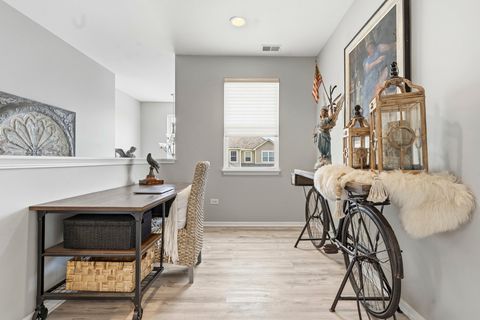 Tiny photo for 1890 Havenshire Road #1890, Aurora, IL 60502 (MLS # 12615630)