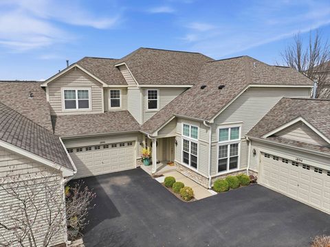 Tiny photo for 1890 Havenshire Road #1890, Aurora, IL 60502 (MLS # 12615630)