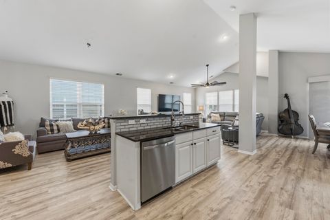 Tiny photo for 1890 Havenshire Road #1890, Aurora, IL 60502 (MLS # 12615630)