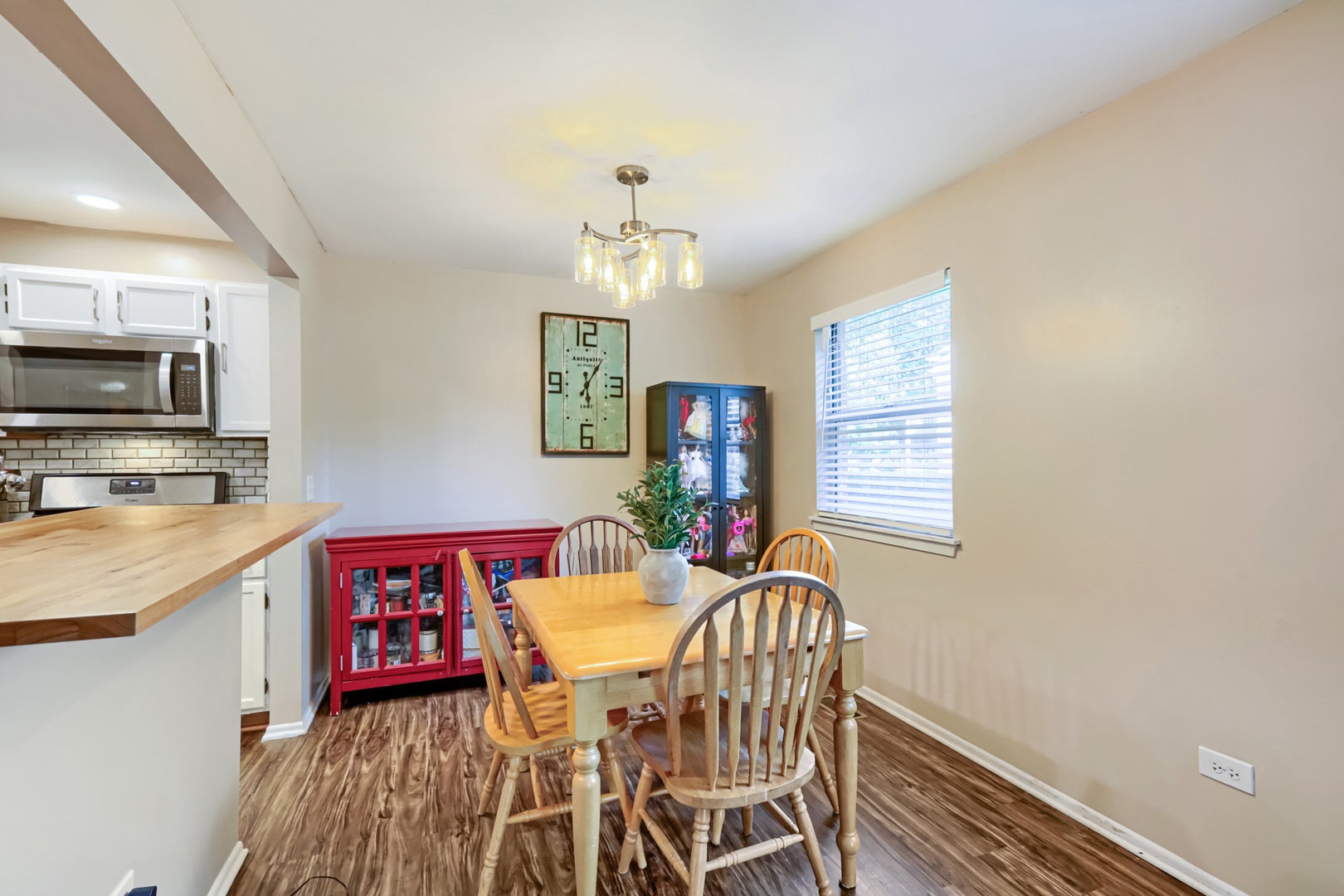 75 LARCH Court Z1