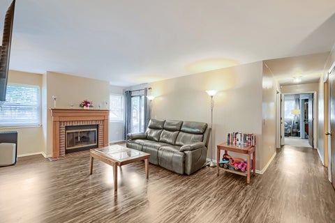 Tiny photo for 75 LARCH Court #Z1, Schaumburg, IL 60193 (MLS # 12759797)