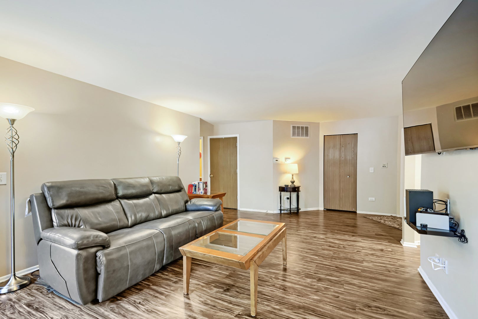75 LARCH Court Z1