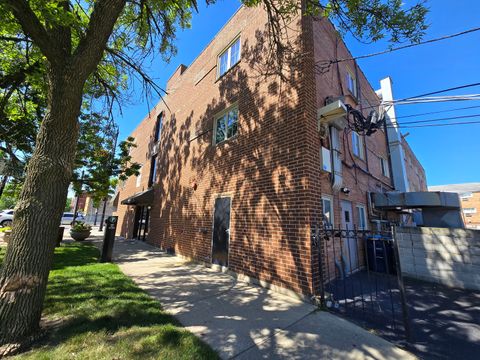 Tiny photo for 6400 N Sacramento Avenue #205, Chicago, IL 60645 (MLS # 12482198)