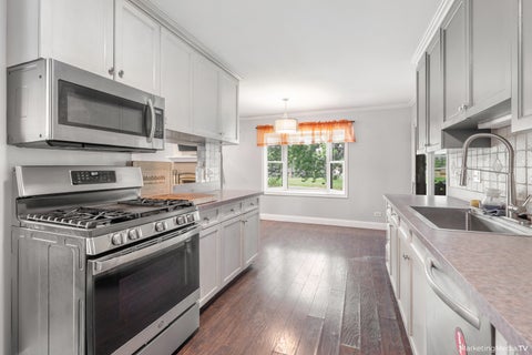 Tiny photo for 490 Heather Lane, Carol Stream, IL 60188 (MLS # 12681093)