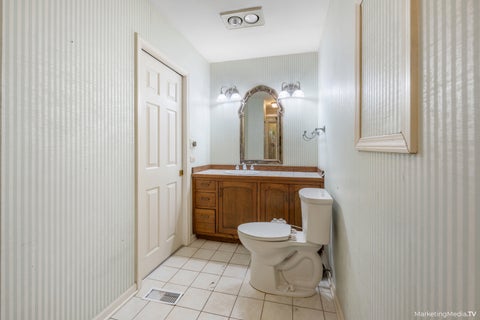Tiny photo for 490 Heather Lane, Carol Stream, IL 60188 (MLS # 12681093)