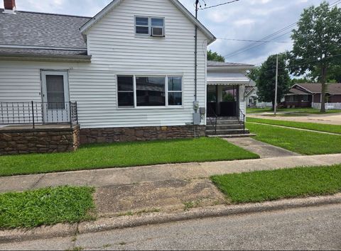 Tiny photo for 128 W Homer Avenue, Harrisburg, IL 62946 (MLS # 12694400)
