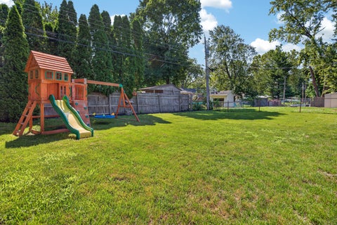 Tiny photo for 1307 Dogwood Lane, Bloomington, IL 61704 (MLS # 12693923)