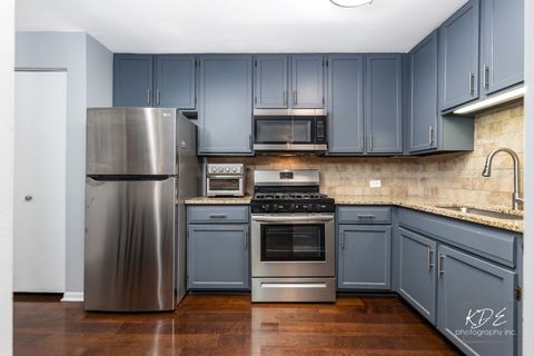 Tiny photo for 1041 W Ogden Avenue #2-121, Naperville, IL 60563 (MLS # 12469496)