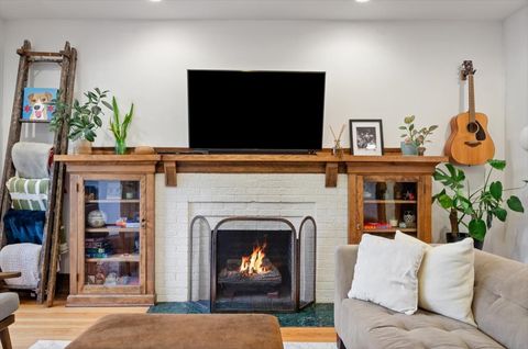 Tiny photo for 3707 N Wilton Avenue #2, Chicago, IL 60613 (MLS # 12593070)