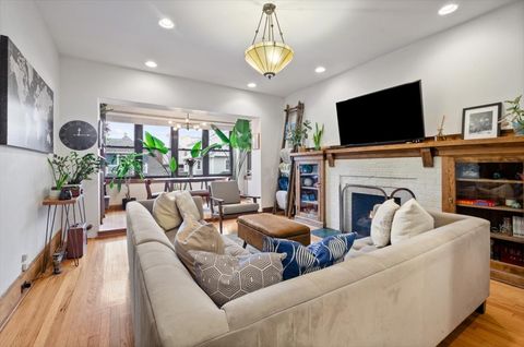 Tiny photo for 3707 N Wilton Avenue #2, Chicago, IL 60613 (MLS # 12593070)